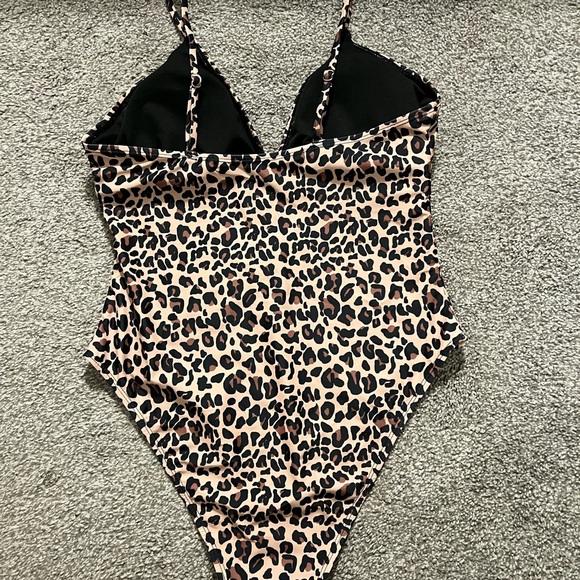 NWT SHEIN Leopard Print One-Piece Swimsuit Xlarge - Picture 2 of 6